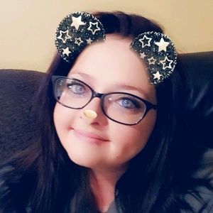 Meet your Posher, Deidra